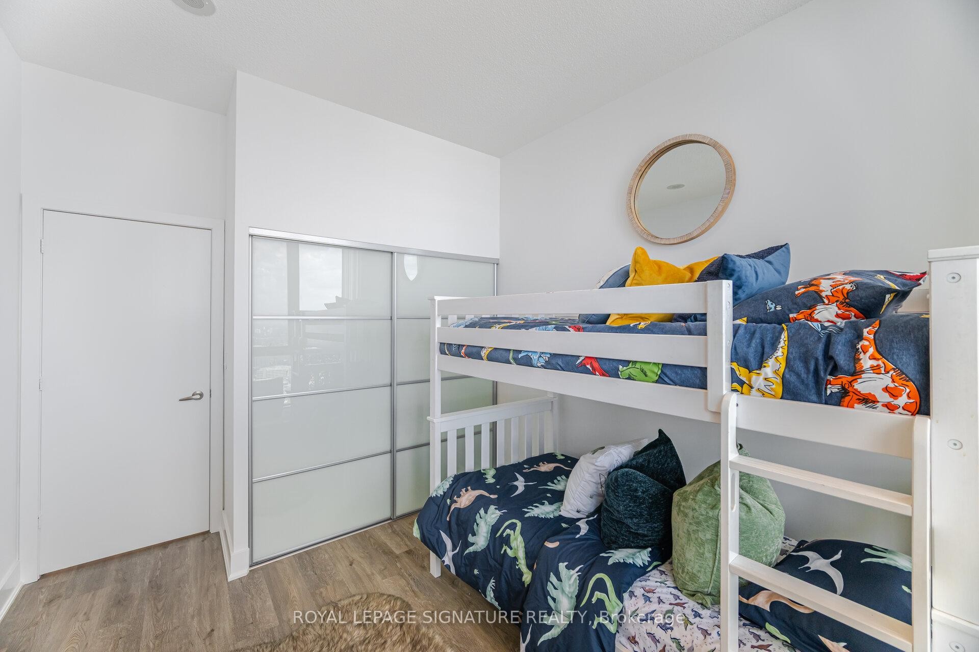 









4070


Confederation

Parkway, PH4605,
Mississauga,




ON
L5B 0E9

