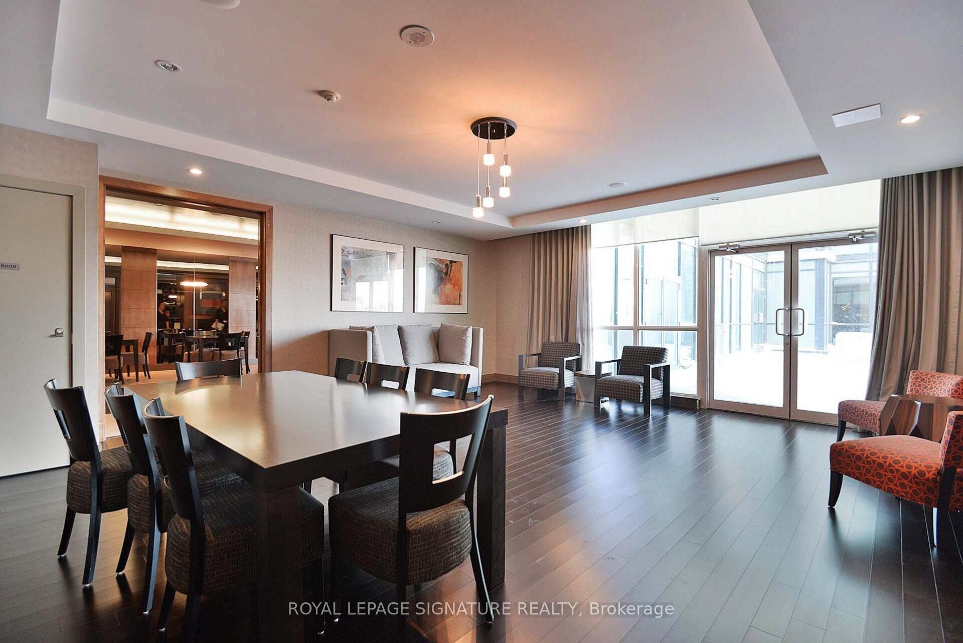 









4070


Confederation

Parkway, PH4605,
Mississauga,




ON
L5B 0E9

