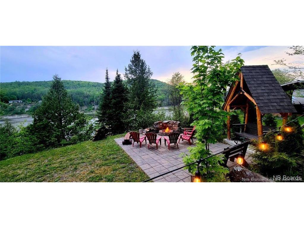 









367


Restigouche River

RD,
Mann Mountain Settlement,







NB
E3N 4X1

