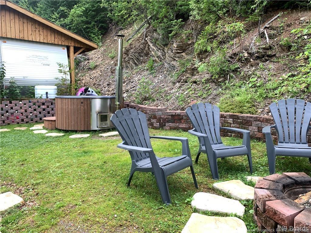 









367


Restigouche River

RD,
Mann Mountain Settlement,







NB
E3N 4X1

