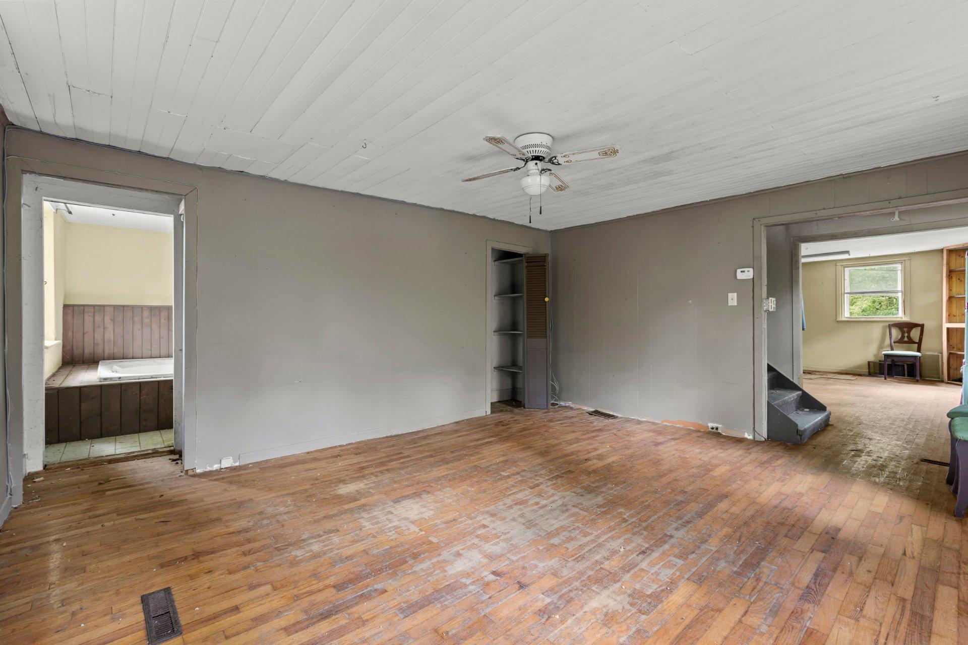 









223Z


Ch. de Richford

,
Frelighsburg,







QC
J0J1C0

