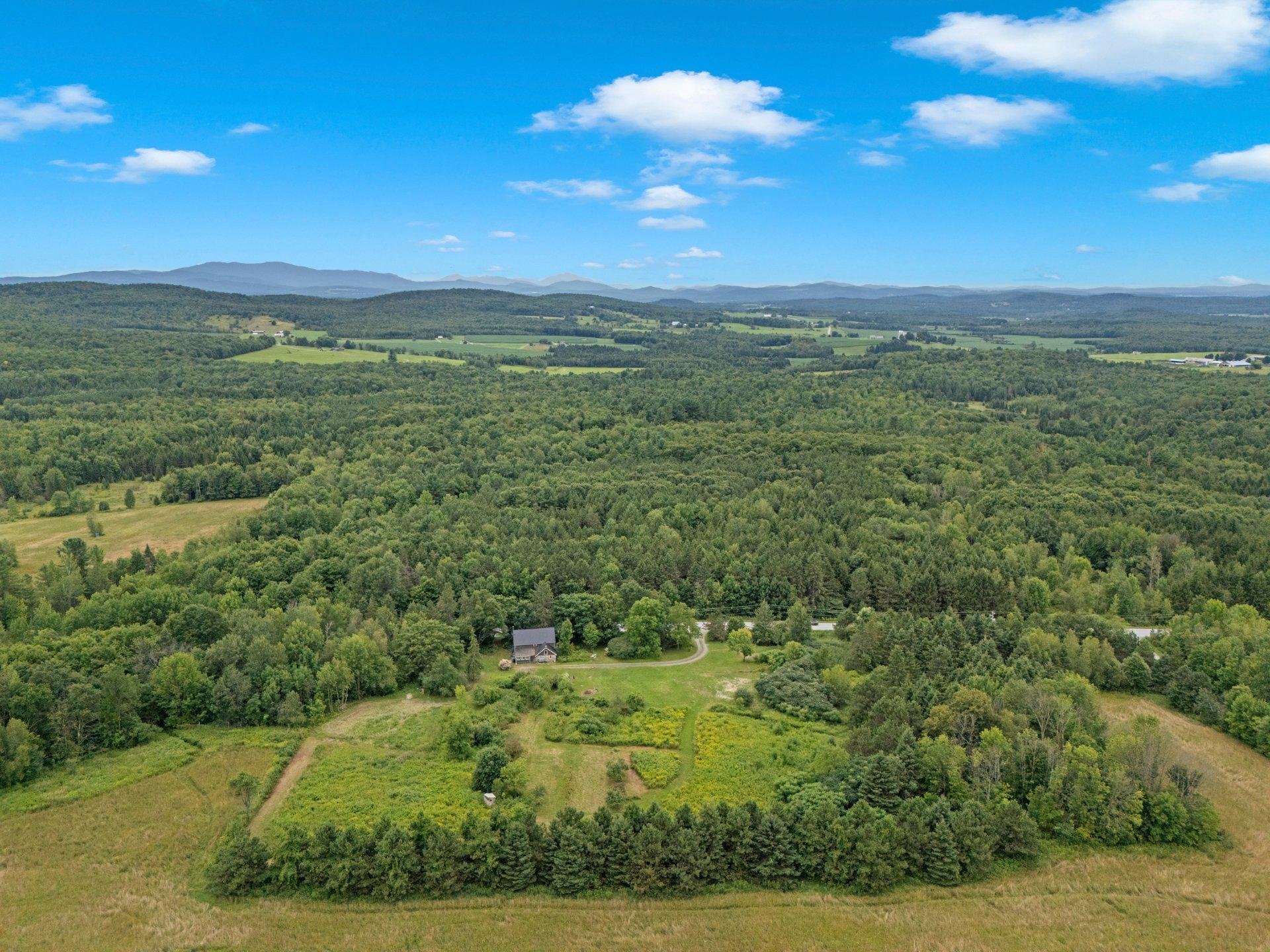 









223Z


Ch. de Richford

,
Frelighsburg,







QC
J0J1C0

