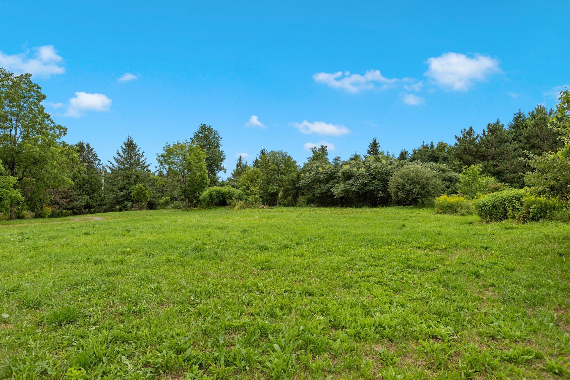 









223Z


Ch. de Richford

,
Frelighsburg,







QC
J0J1C0

