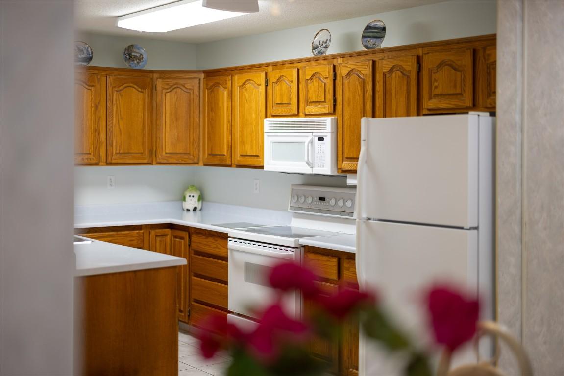









1329


KLO

Road, 418,
Kelowna,




BC
V1W 3N9

