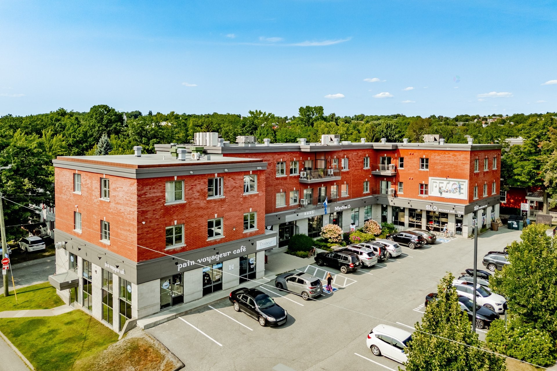 









373


Rue King E.

, 204B,
Sherbrooke (Fleurimont),




QC
J1G1B4

