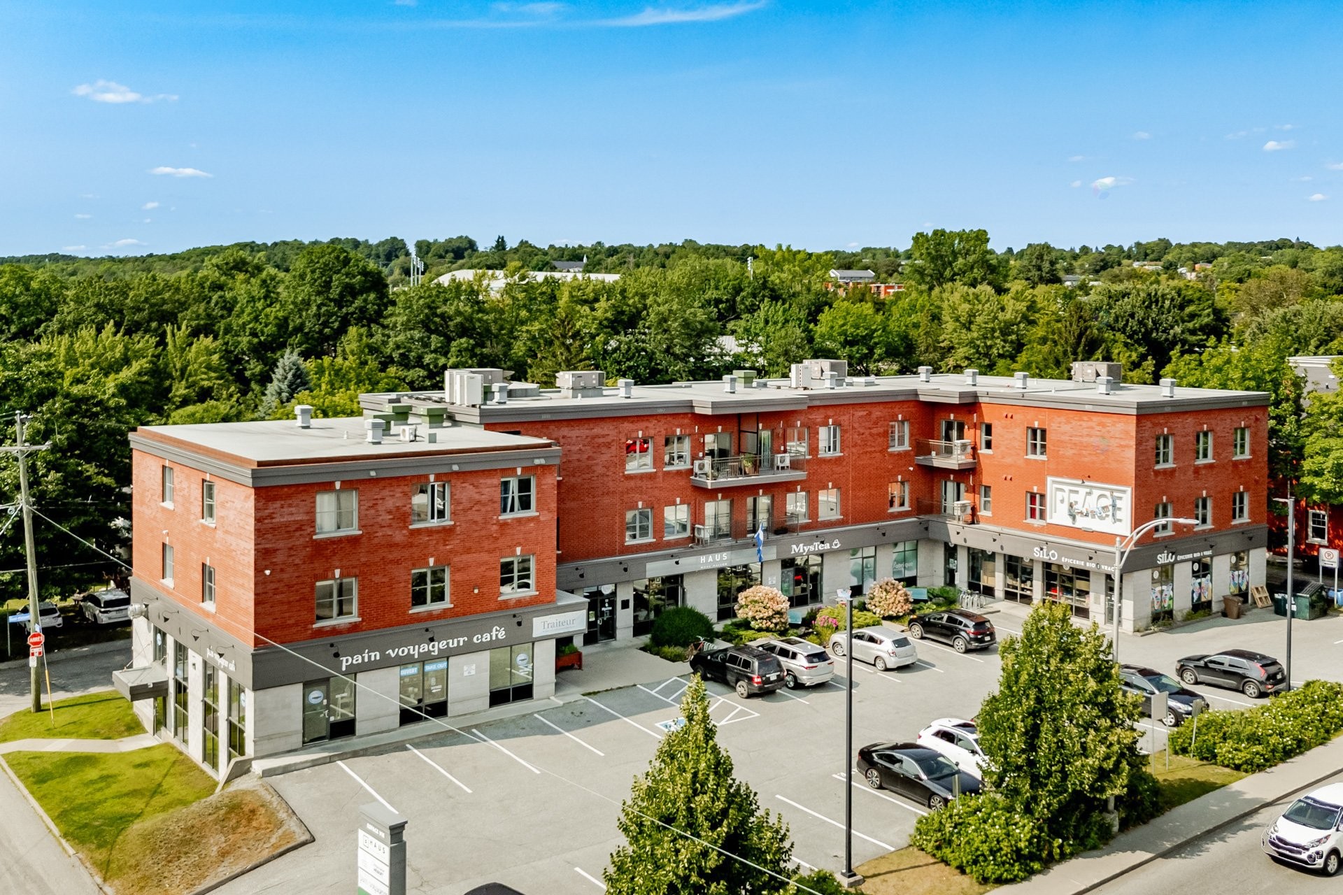 









373


Rue King E.

, 204B,
Sherbrooke (Fleurimont),




QC
J1G1B4

