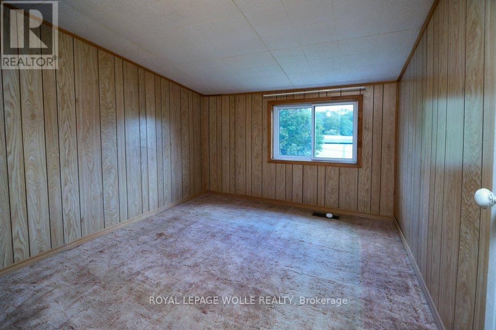 












109 FRONT STREET

,
Wilmot,




Ontario
N0B2E0

