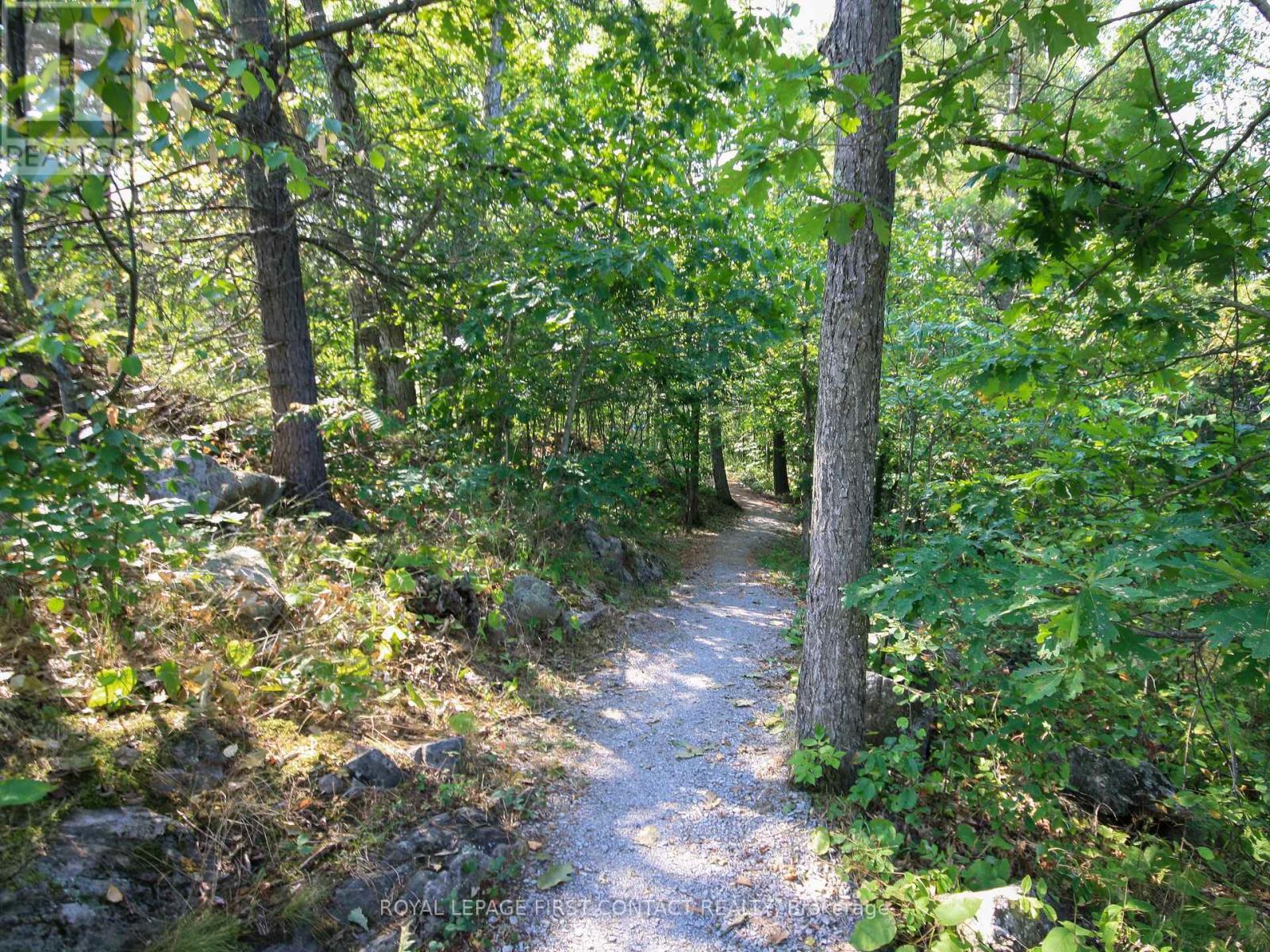 












30 BIRCH ACRES DRIVE

,
Georgian Bay,







Ontario
L0K1S0

