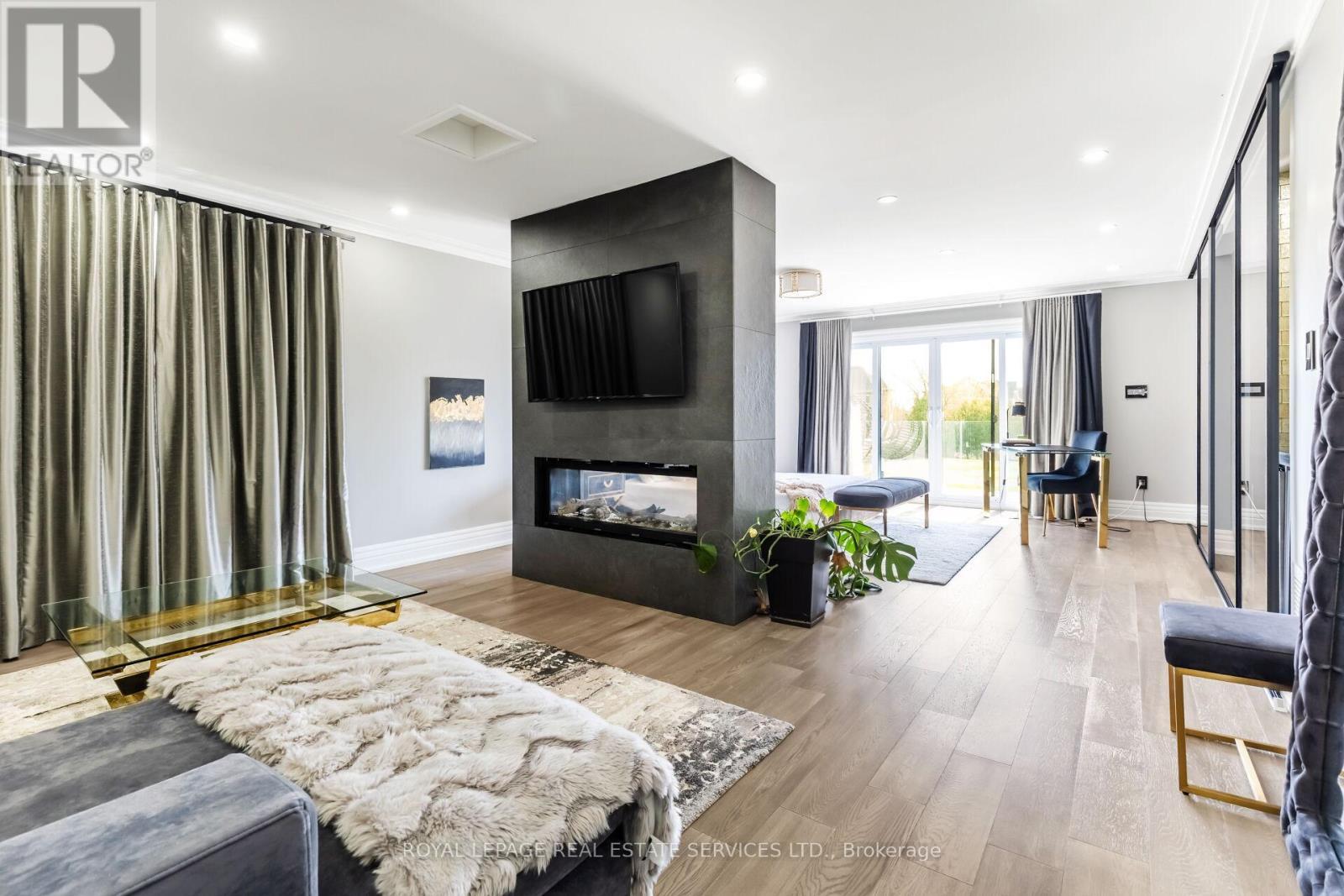 












12 JULIAN DRIVE

,
Brampton,




Ontario
L6P0L2

