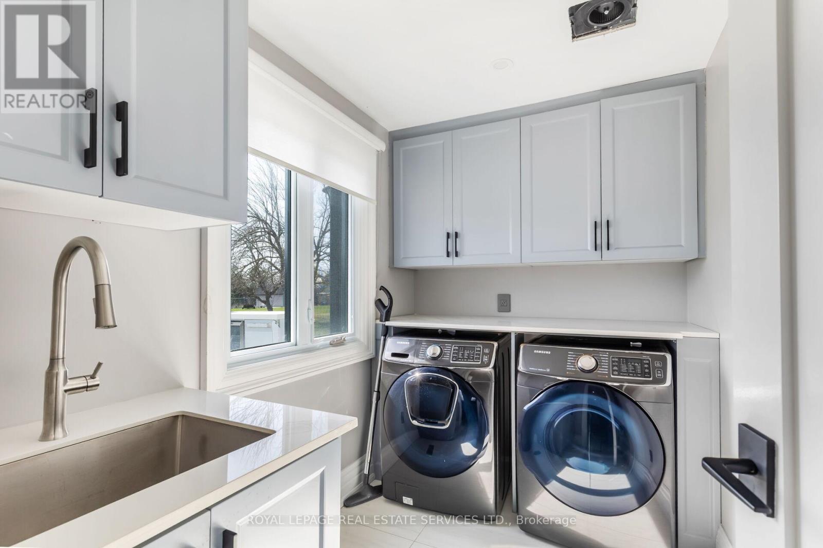 












12 JULIAN DRIVE

,
Brampton,




Ontario
L6P0L2

