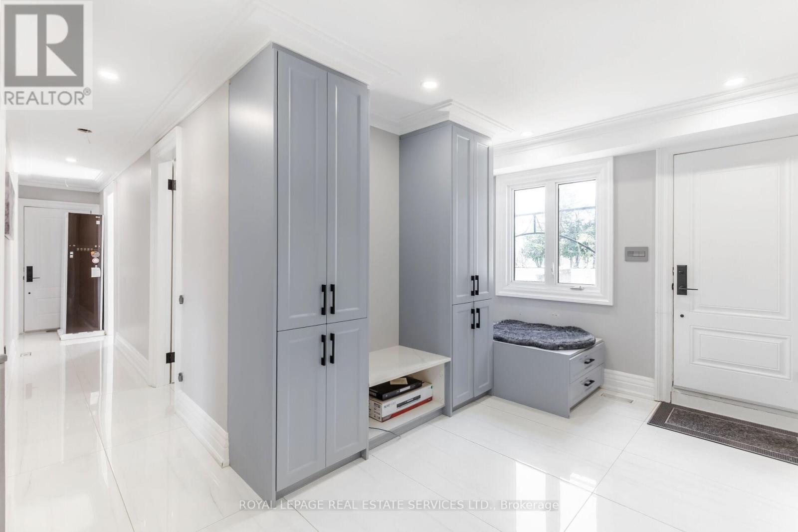 












12 JULIAN DRIVE

,
Brampton,




Ontario
L6P0L2

