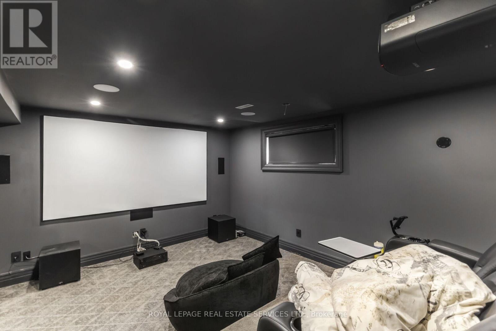 












12 JULIAN DRIVE

,
Brampton,




Ontario
L6P0L2

