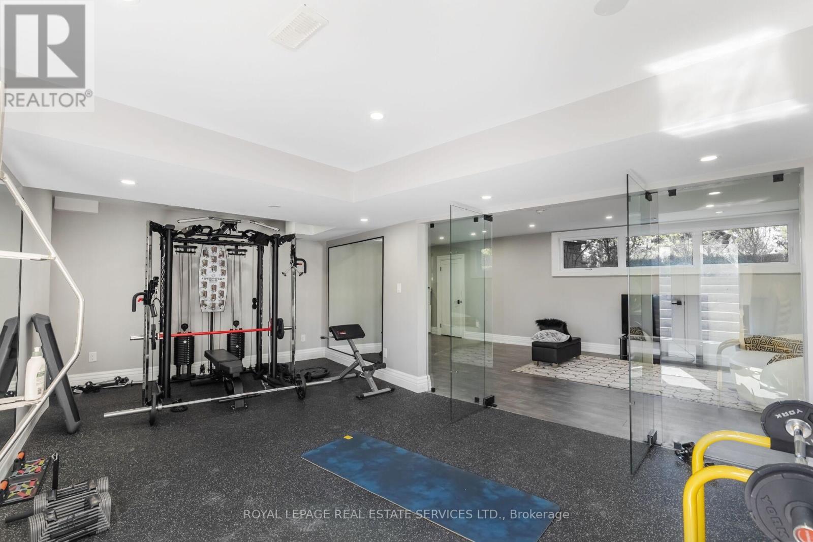 












12 JULIAN DRIVE

,
Brampton,




Ontario
L6P0L2

