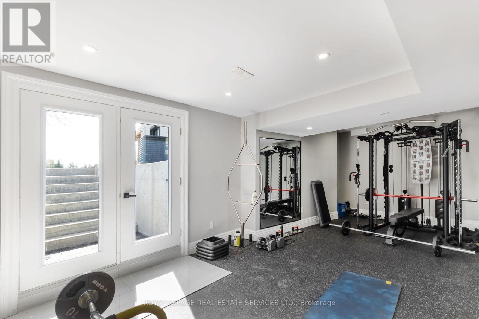 












12 JULIAN DRIVE

,
Brampton,




Ontario
L6P0L2

