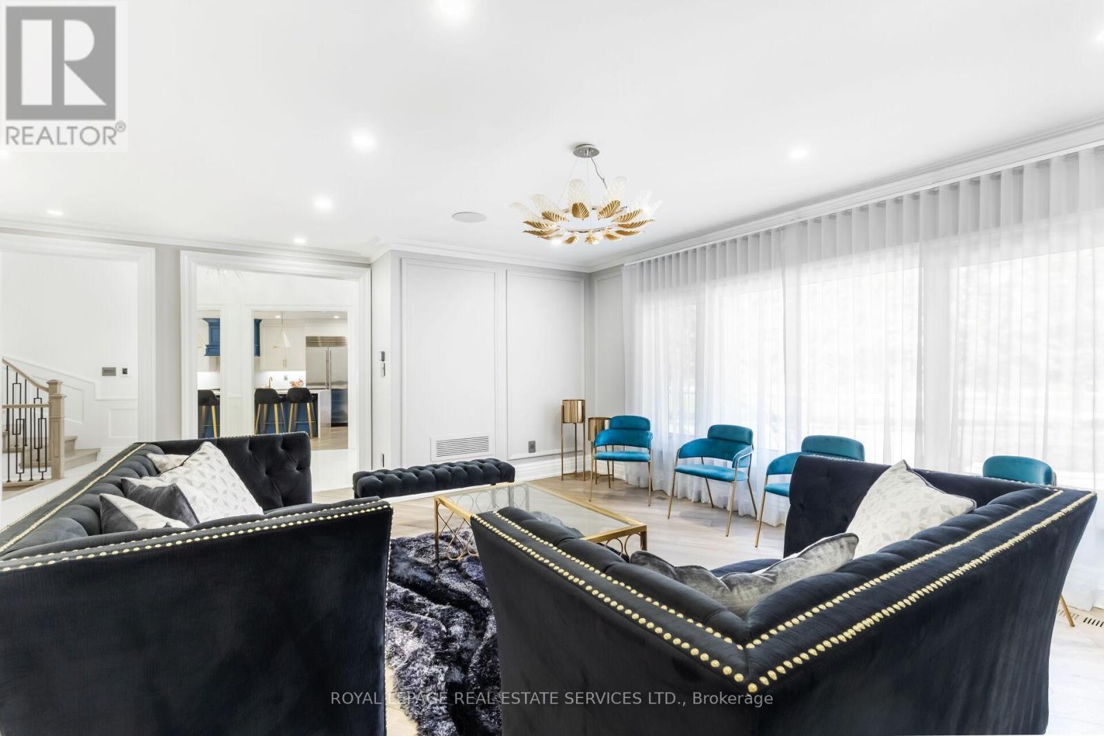 












12 JULIAN DRIVE

,
Brampton,




Ontario
L6P0L2

