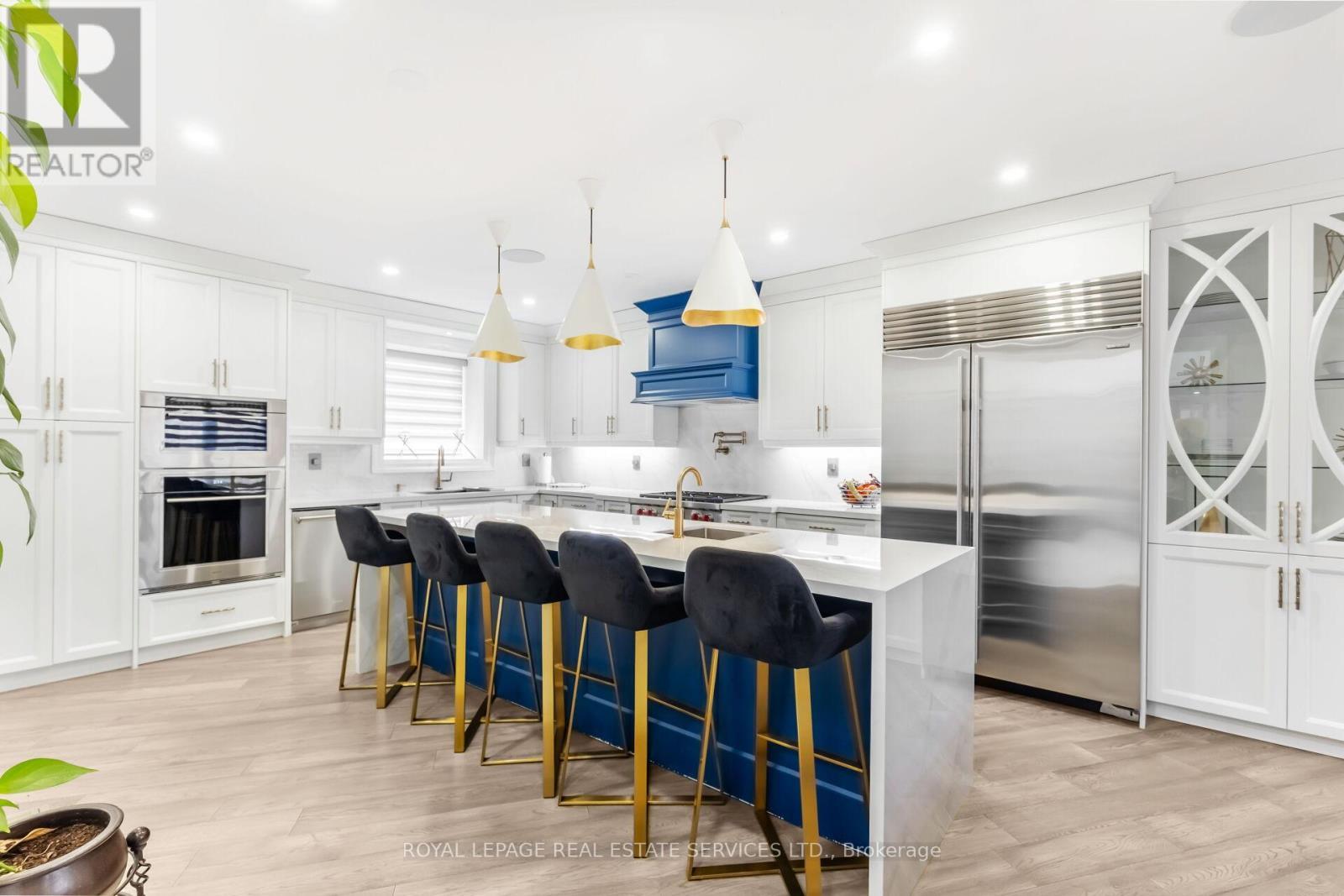 












12 JULIAN DRIVE

,
Brampton,




Ontario
L6P0L2

