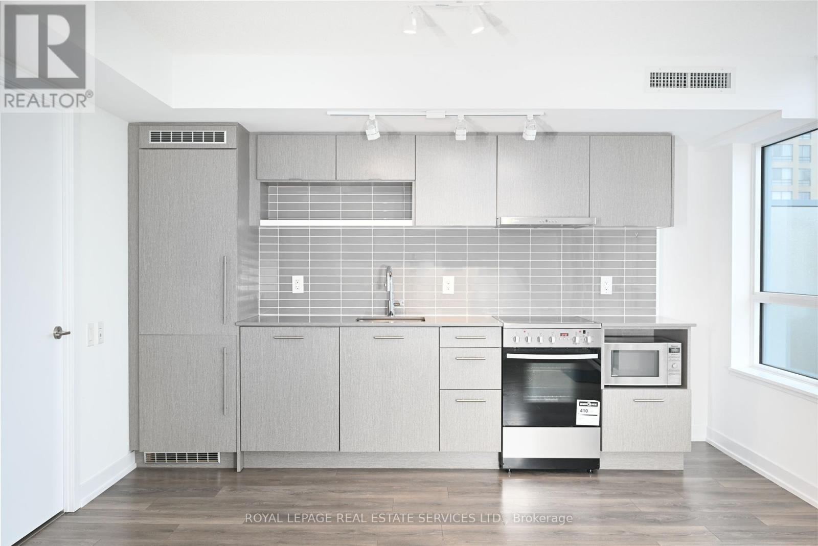 












808 - 365 CHURCH STREET

,
Toronto,




Ontario
M5B1H6

