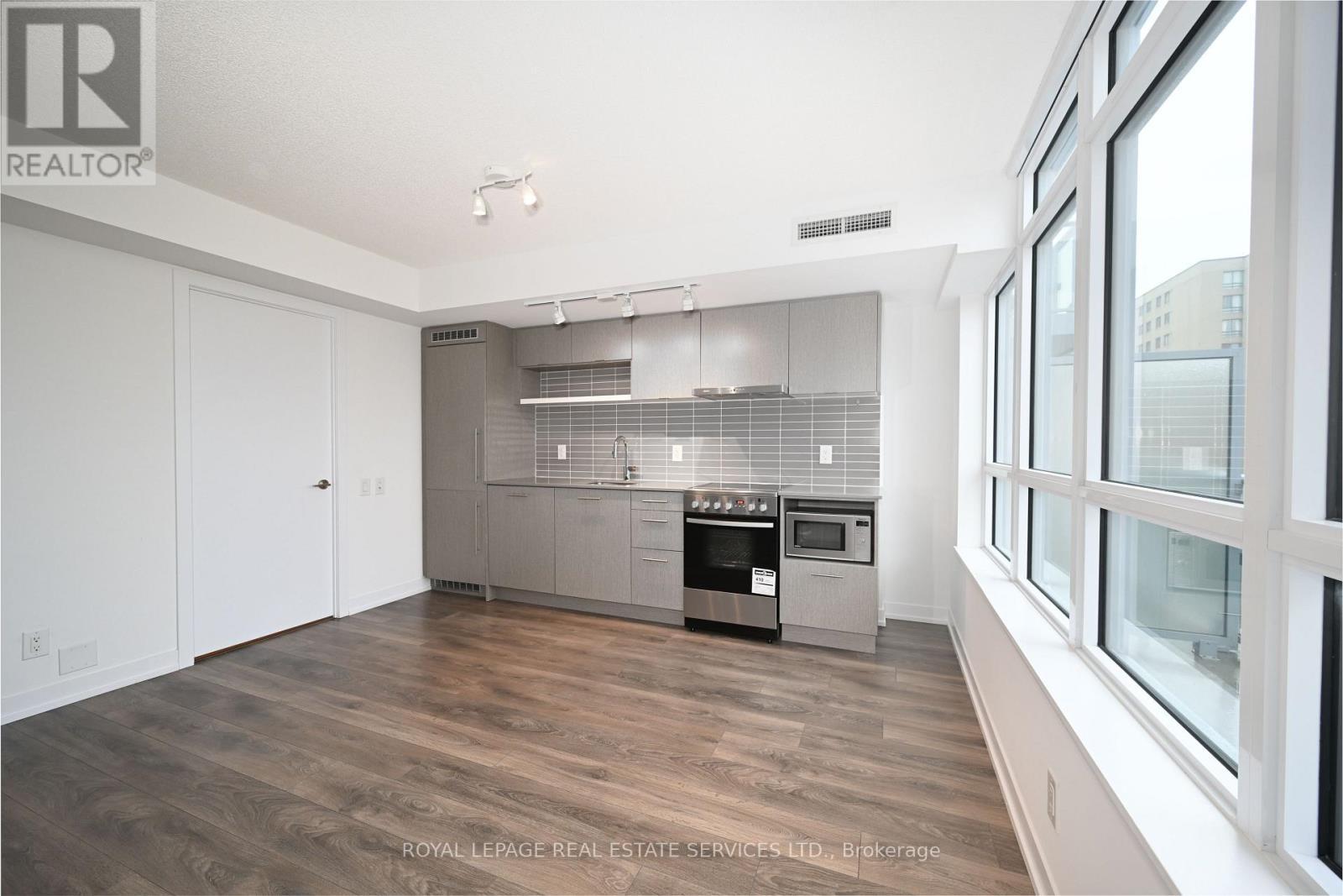 












808 - 365 CHURCH STREET

,
Toronto,




Ontario
M5B1H6

