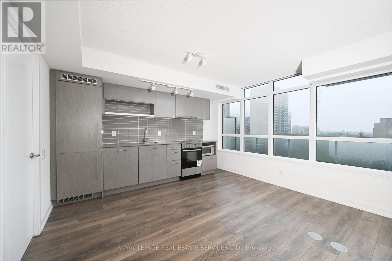 












808 - 365 CHURCH STREET

,
Toronto,




Ontario
M5B1H6

