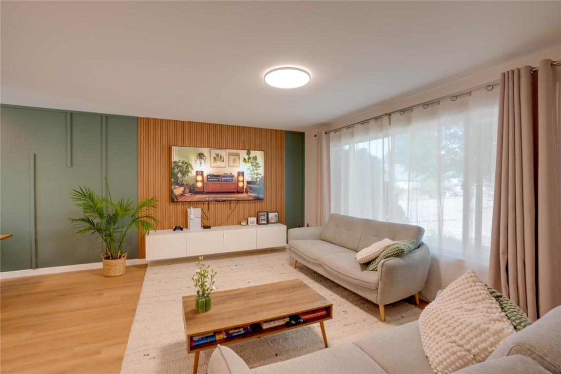









1802


43

Street,
Vernon,




BC
V1T 6W8

