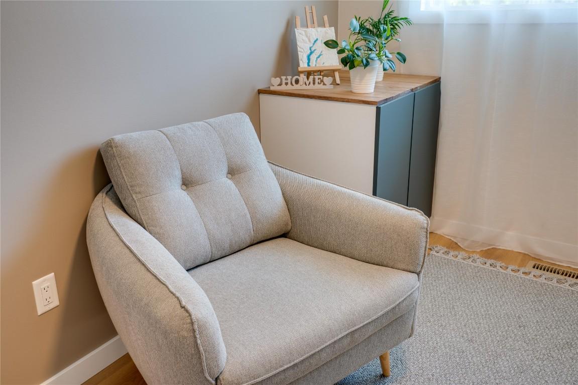 









1802


43

Street,
Vernon,




BC
V1T 6W8

