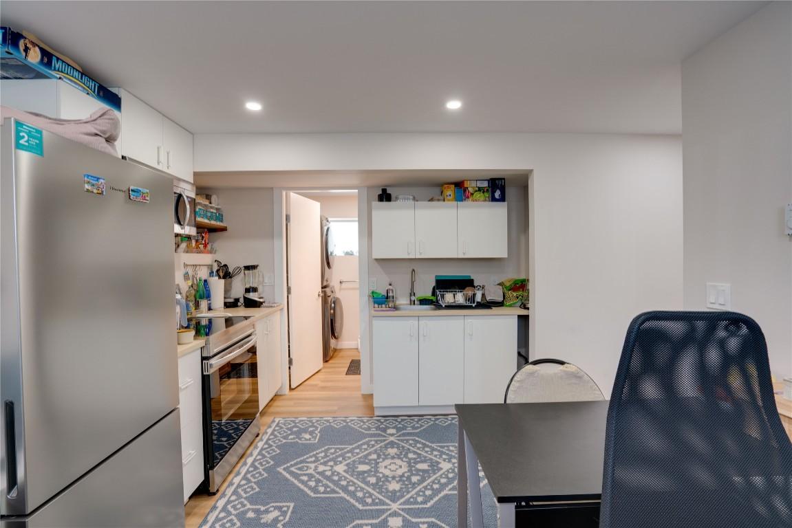 









1802


43

Street,
Vernon,




BC
V1T 6W8

