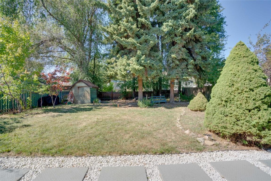 









1802


43

Street,
Vernon,




BC
V1T 6W8

