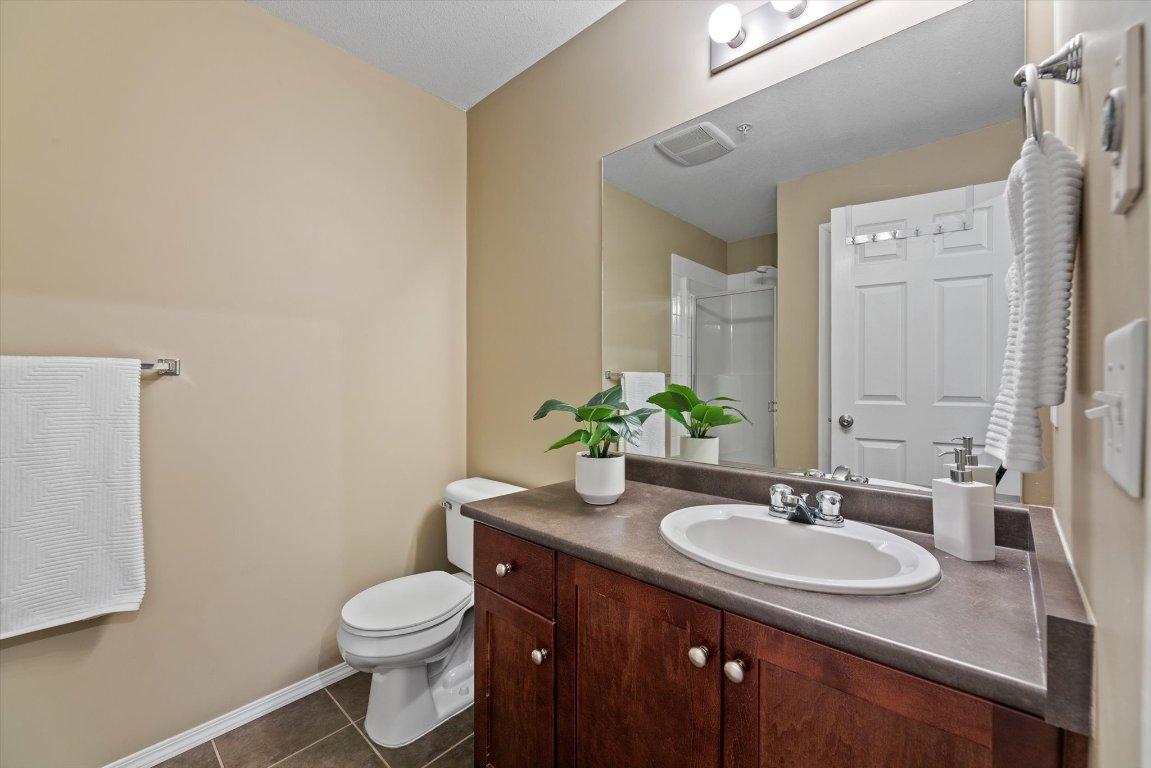 









1875


Country Club

Drive, 1317,
Kelowna,




BC
V1V 2W7


