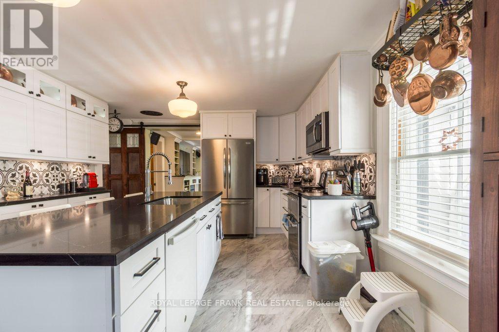 












6 NORTON LANE

,
Cramahe (Colborne),




Ontario
K0K1S0

