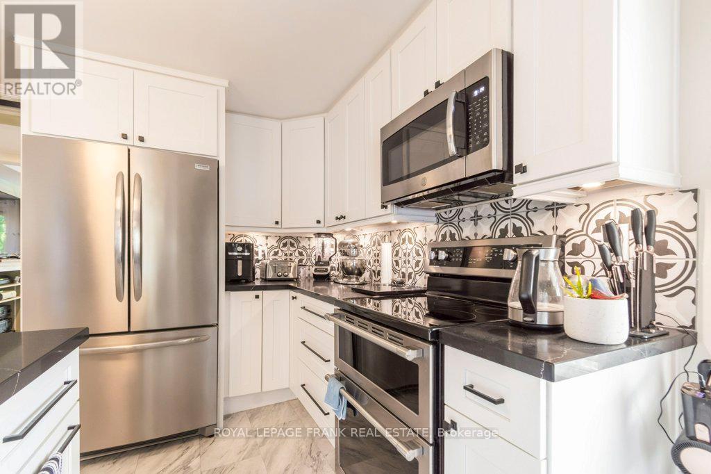 












6 NORTON LANE

,
Cramahe (Colborne),




Ontario
K0K1S0

