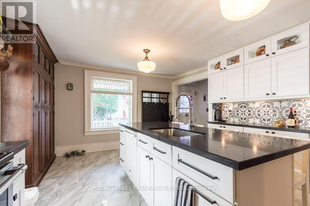 












6 NORTON LANE

,
Cramahe (Colborne),




Ontario
K0K1S0

