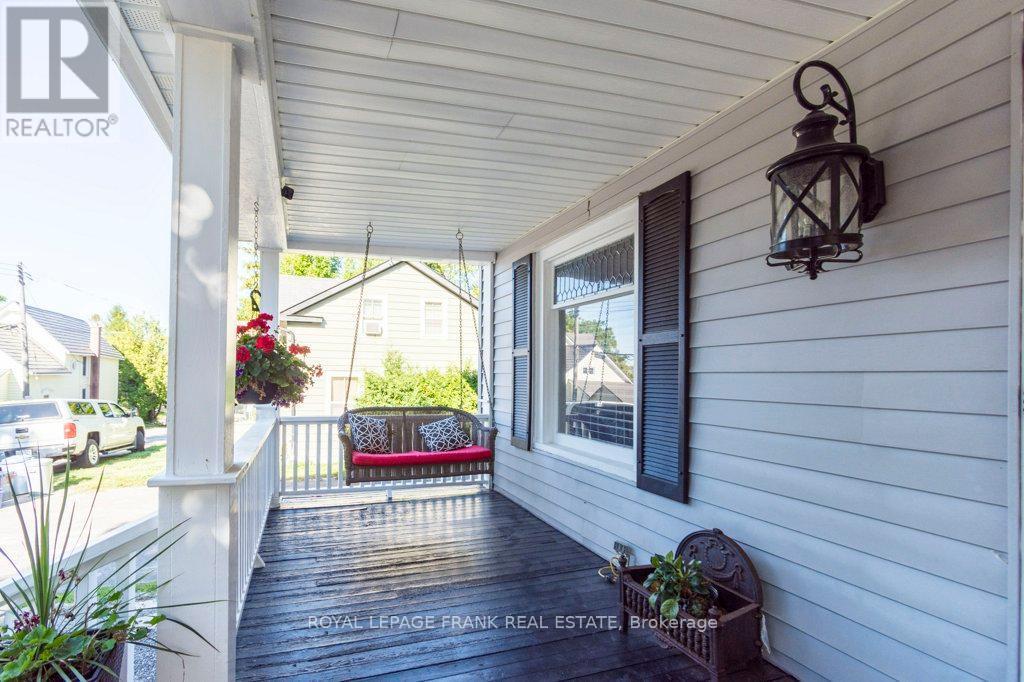 












6 NORTON LANE

,
Cramahe (Colborne),




Ontario
K0K1S0

