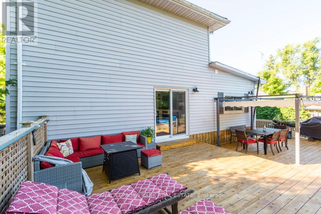 












6 NORTON LANE

,
Cramahe (Colborne),




Ontario
K0K1S0

