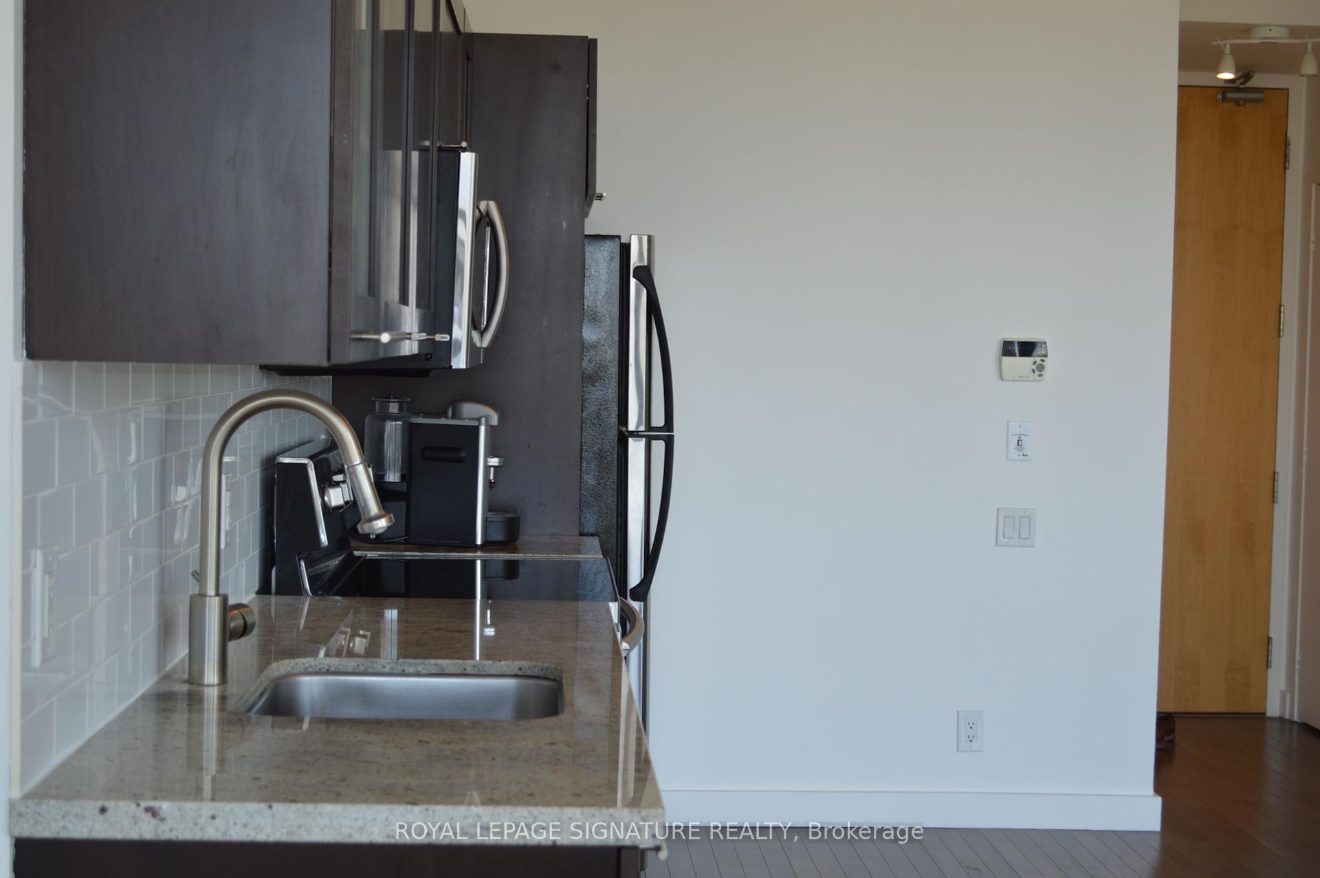 









33


Mill

Street, 2509,
Toronto,




ON
M5A 3R3


