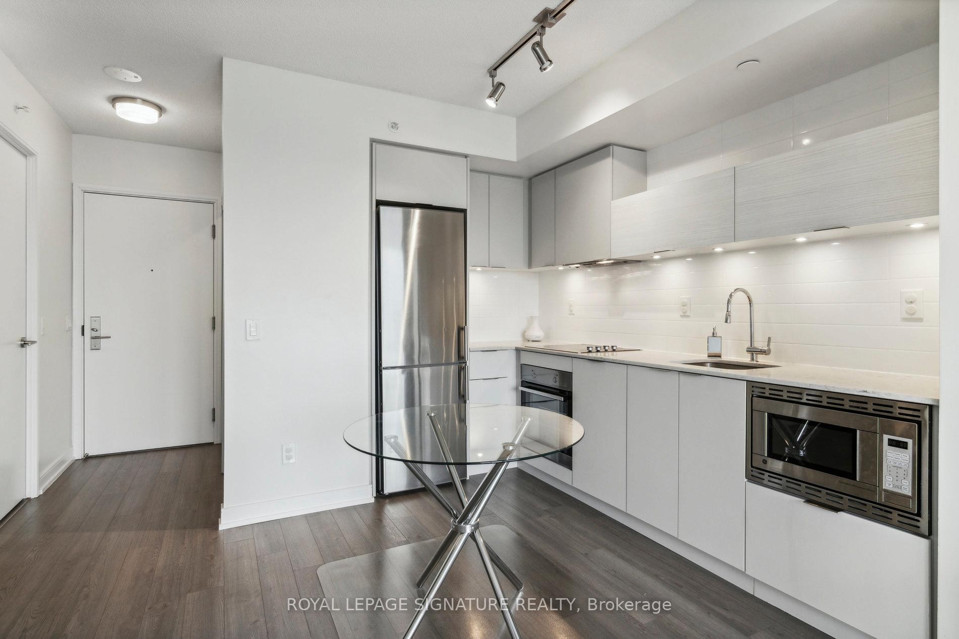 









20


Thomas Riley

Road, 1703,
Toronto,




ON
M9B 0C3

