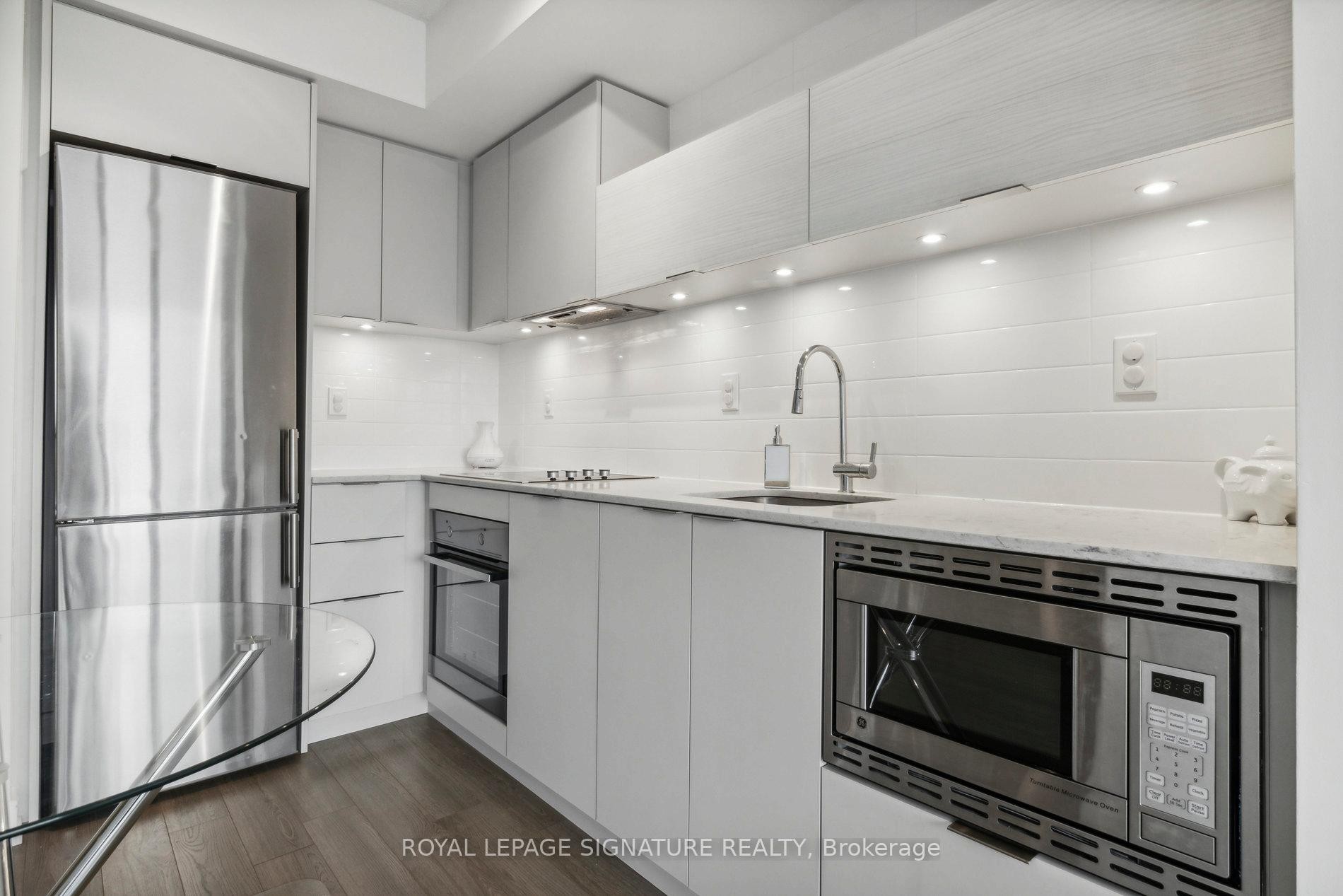 









20


Thomas Riley

Road, 1703,
Toronto,




ON
M9B 0C3

