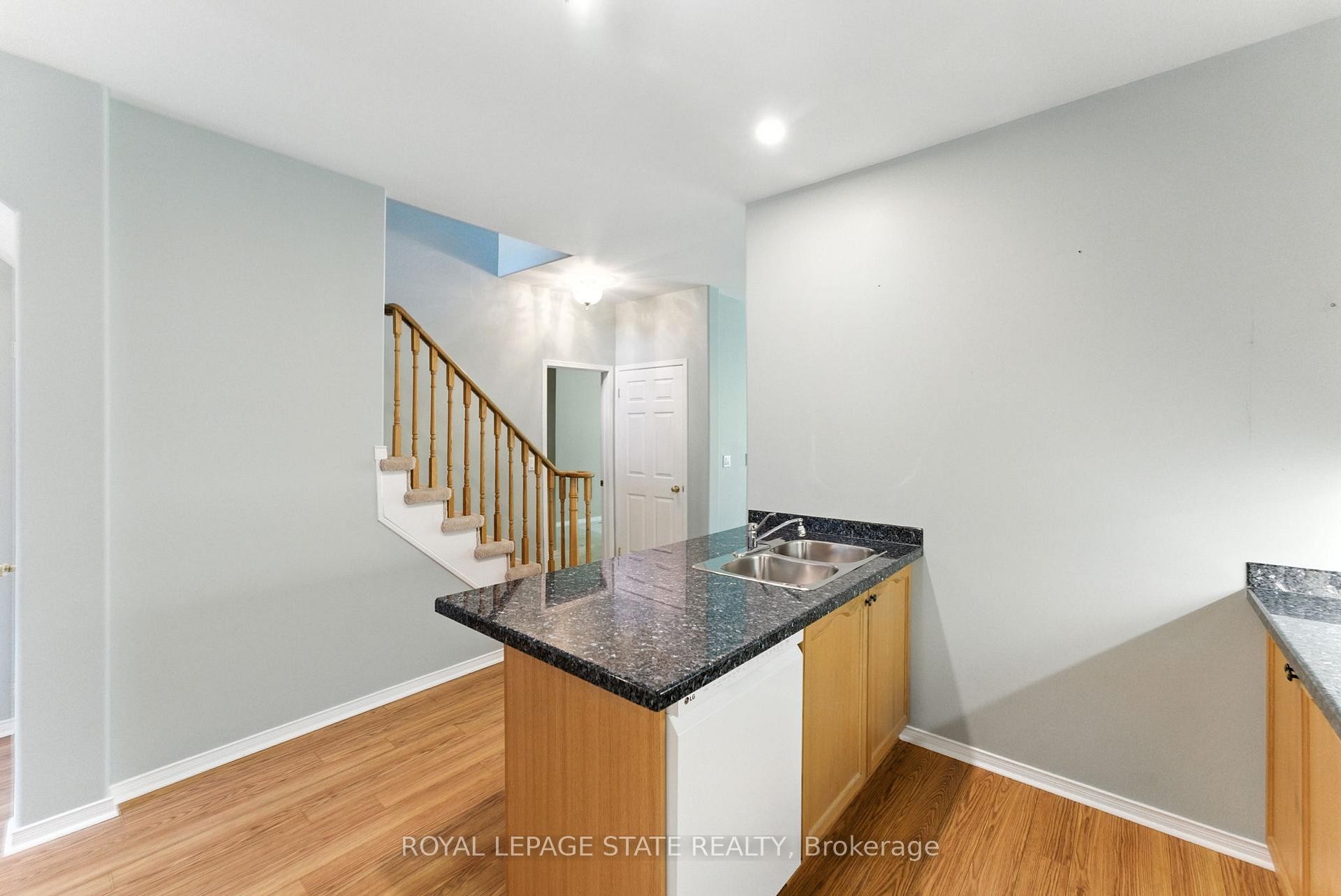 









40


Wesleyan

Court, 6,
Hamilton,




ON
L9G 5C7

