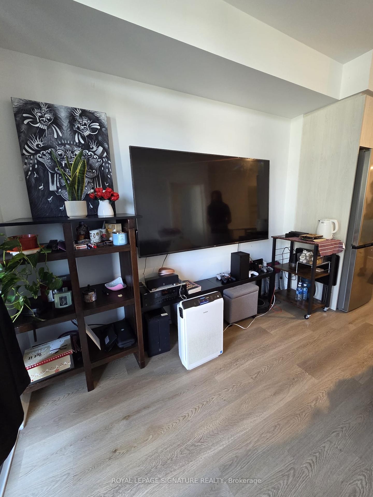 









86


Dundas

Street East, 314,
Mississauga,




ON
L5A 1W4

