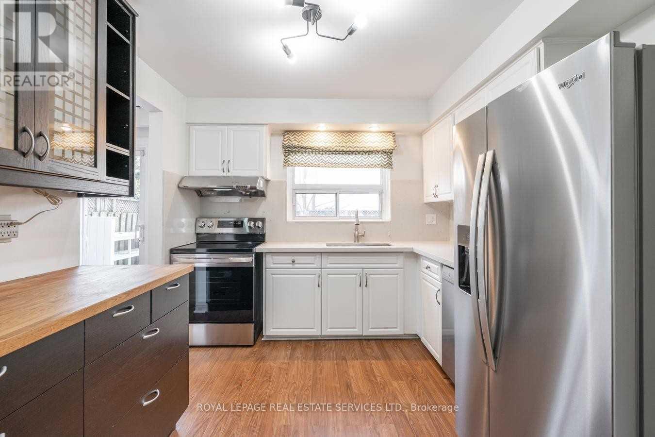 












106 - 1050 SHAWNMARR ROAD

,
Mississauga,




Ontario
L5B3V1

