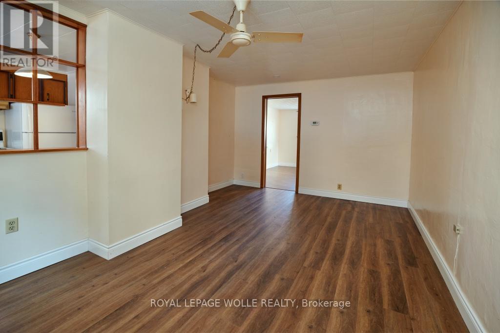 












117 FRONT STREET

,
Wilmot,




Ontario
N0B2E0

