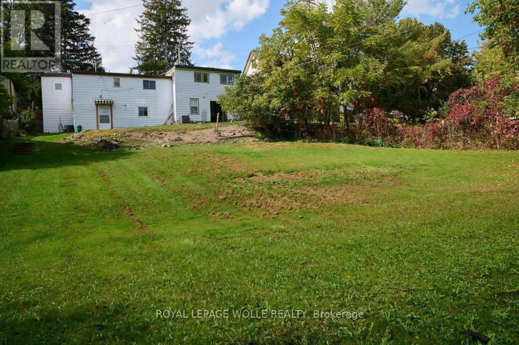












117 FRONT STREET

,
Wilmot,




Ontario
N0B2E0

