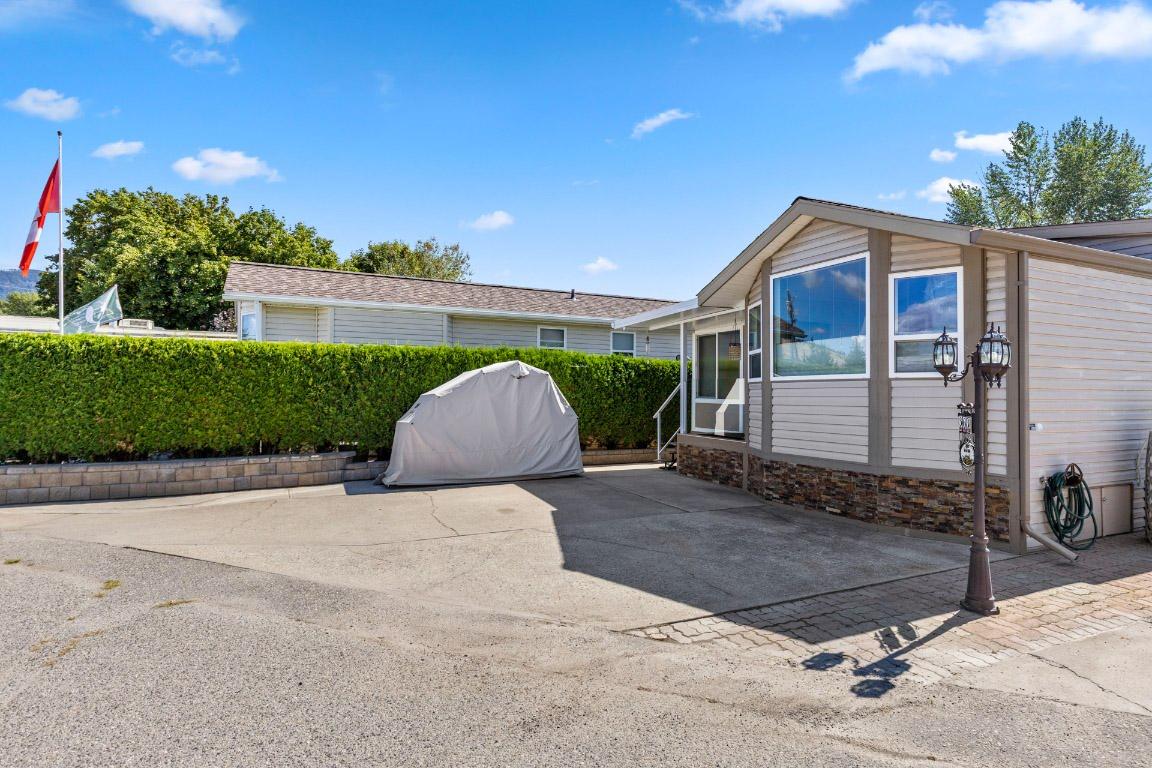 









415


Commonwealth

Road, 363,
Kelowna,




BC
V4V 1P4

