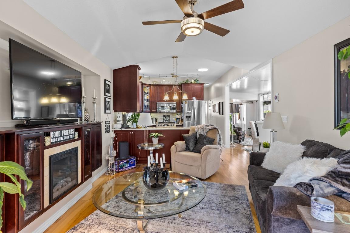 









415


Commonwealth

Road, 363,
Kelowna,




BC
V4V 1P4


