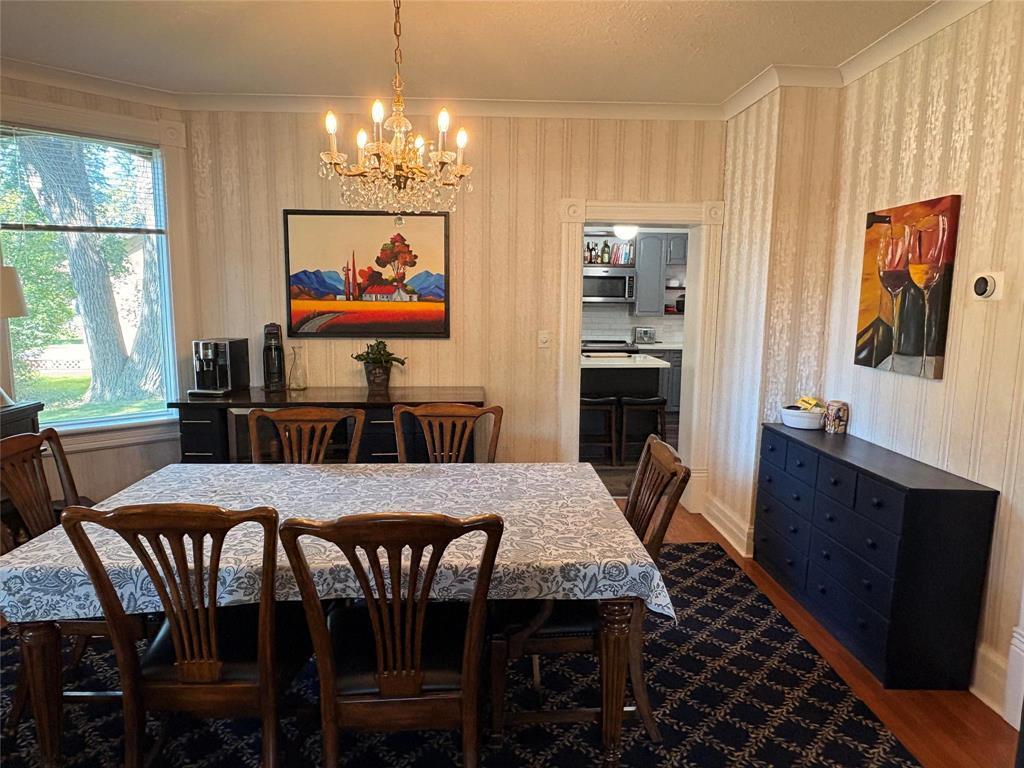 












402 Clark Avenue

,
Killarney,




Manitoba
R0K1G0

