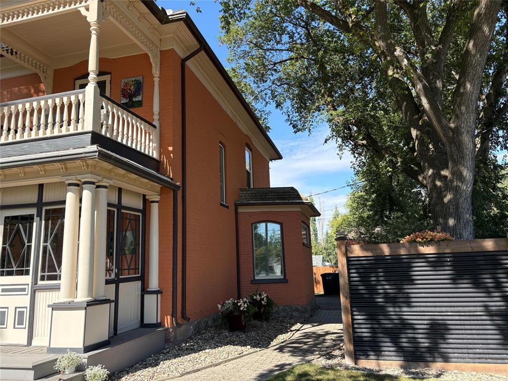 












402 Clark Avenue

,
Killarney,




Manitoba
R0K1G0

