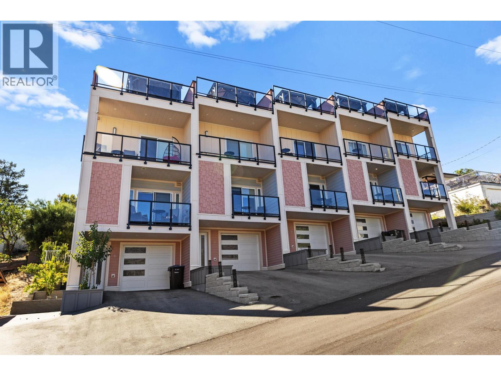 












18 Loon Crescent Unit# 3

,
Osoyoos,




British Columbia
V0H1V1

