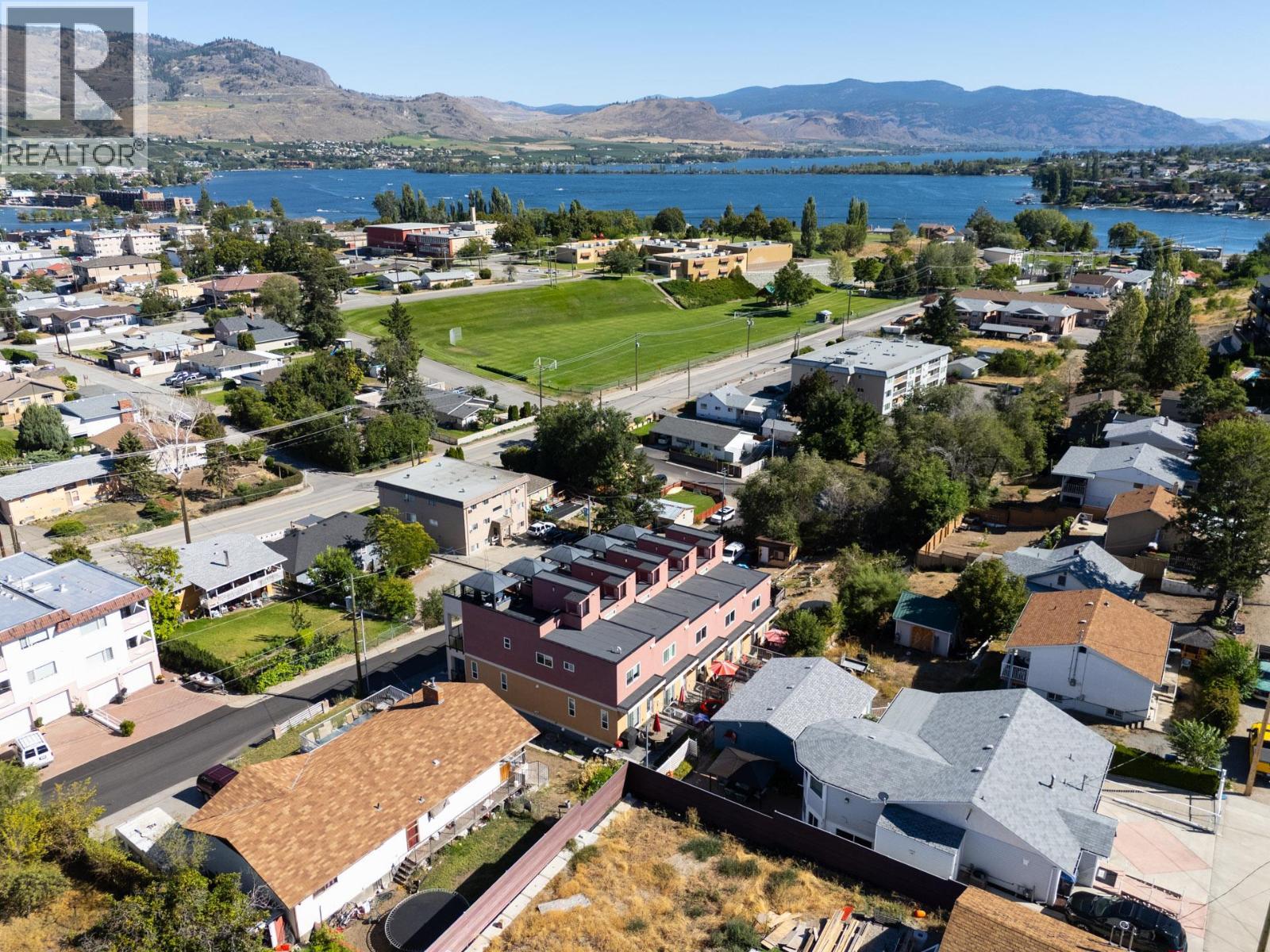 












18 Loon Crescent Unit# 3

,
Osoyoos,




British Columbia
V0H1V1

