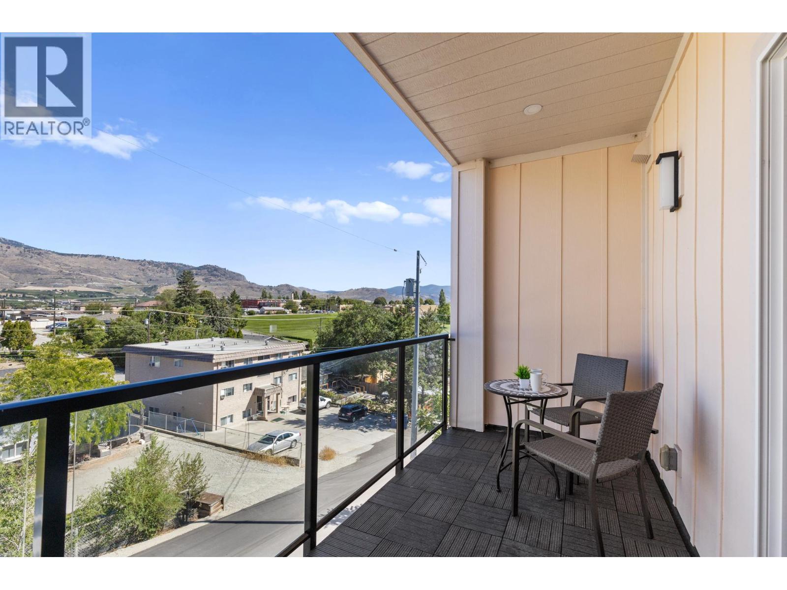 












18 Loon Crescent Unit# 3

,
Osoyoos,




British Columbia
V0H1V1

