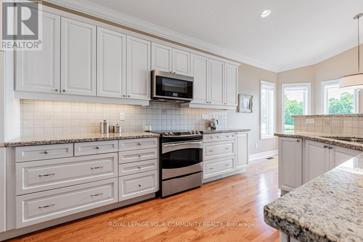 












303 BABE'S WAY

,
Whitchurch-Stouffville,




Ontario
L4A0K5

