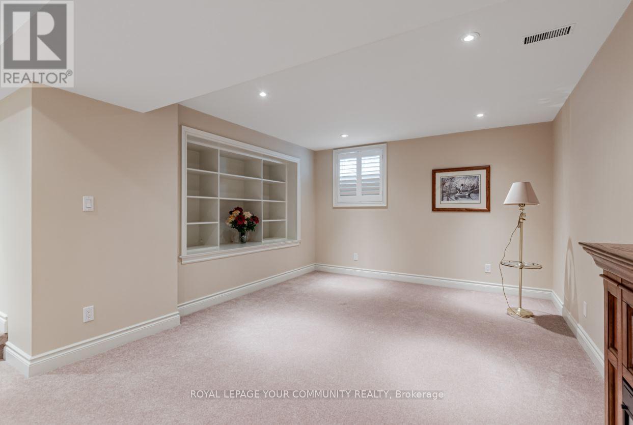 












303 BABE'S WAY

,
Whitchurch-Stouffville,




Ontario
L4A0K5

